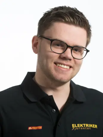 Kristian Jensen er ansatt hos Elektrikertjenesten Halden AS